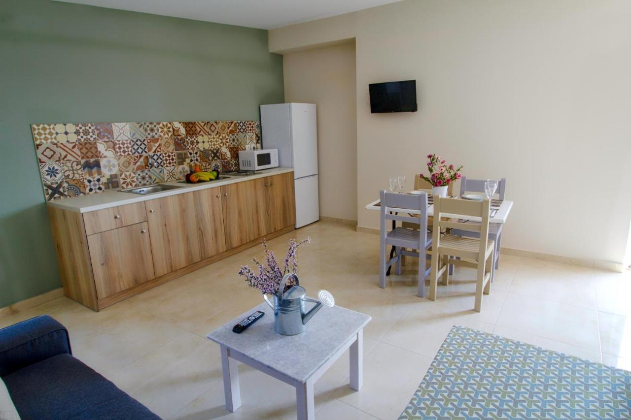 Two Brothers & Apts Hotel apartamentowy